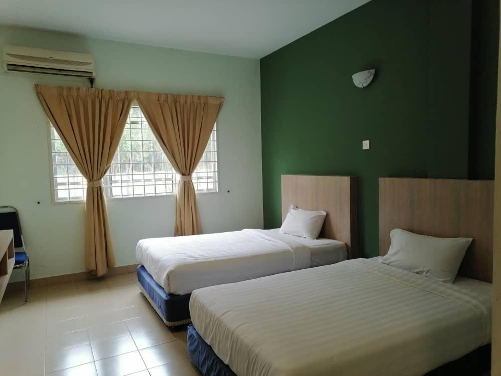 S2 Hotel Seremban Extérieur photo