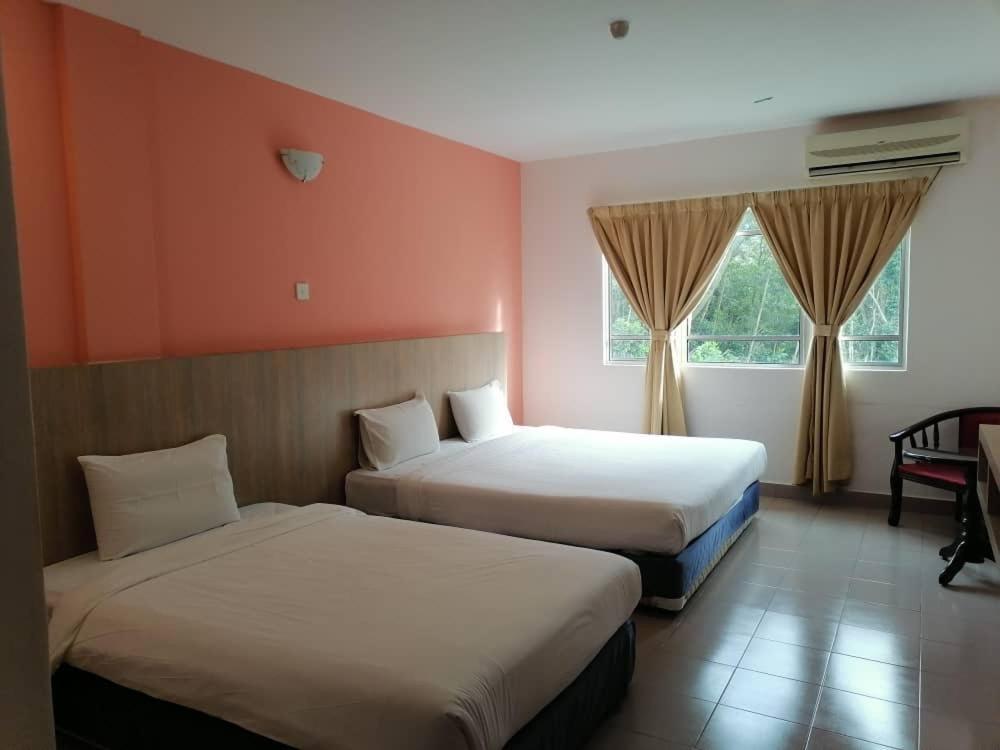 S2 Hotel Seremban Extérieur photo